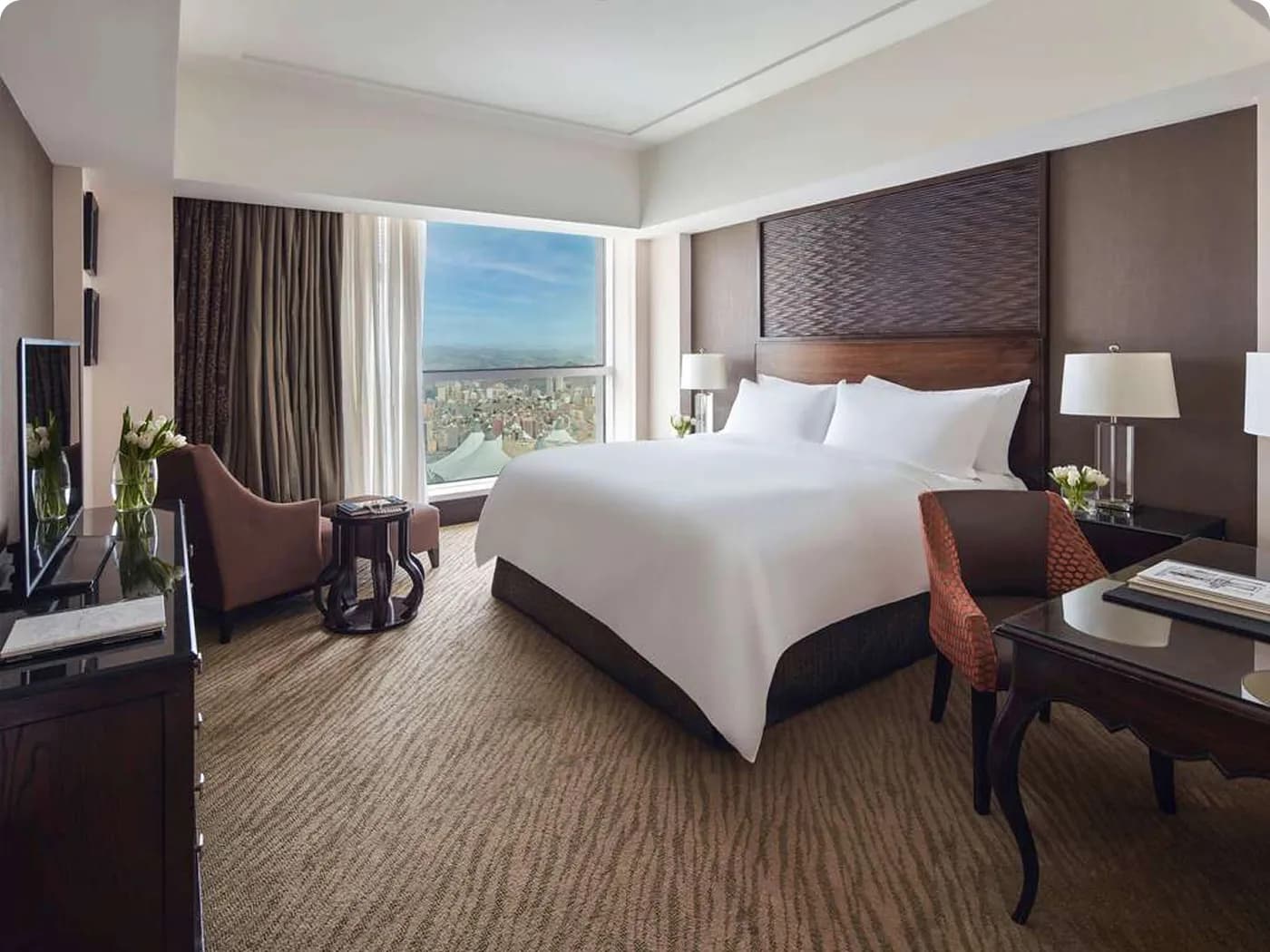 Номер «Fairmont» с двуспальной кроватью (2х2) и видом на город